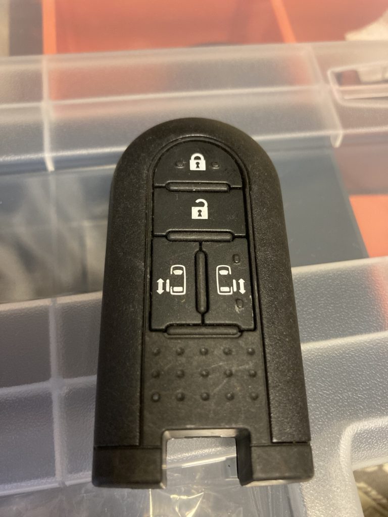 トヨタルーミースマートキー作成仙台市鍵屋