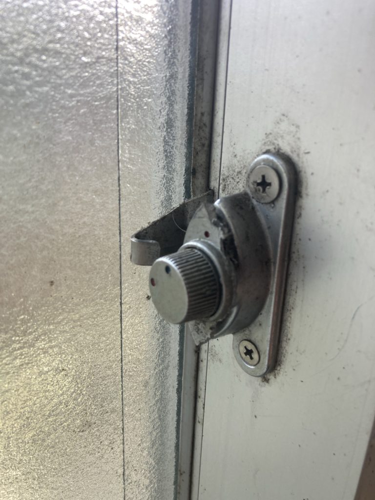 仙台市若林区木ノ下クレセント窓破損窓の鍵交換鍵屋