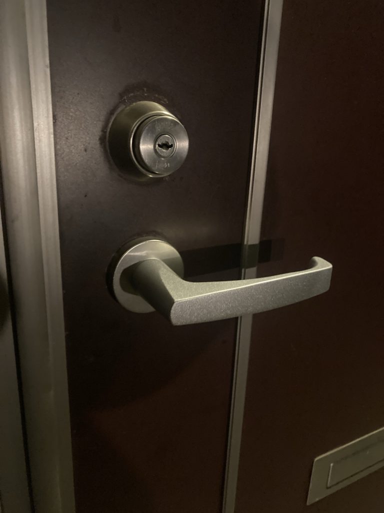 仙台市青葉区二日町にてマンション鍵開けmiwaLA